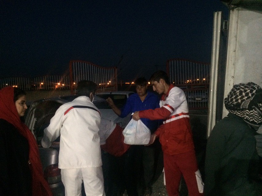360 بسته معیشتی بین نیازمندان مناطق مرزی خراسان جنوبی توزیع شد